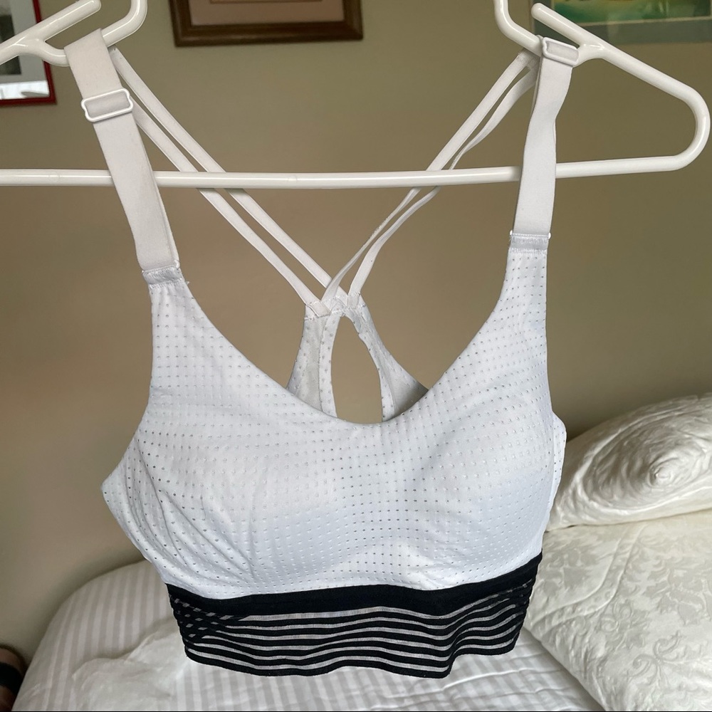 Victoria Secret sports bra